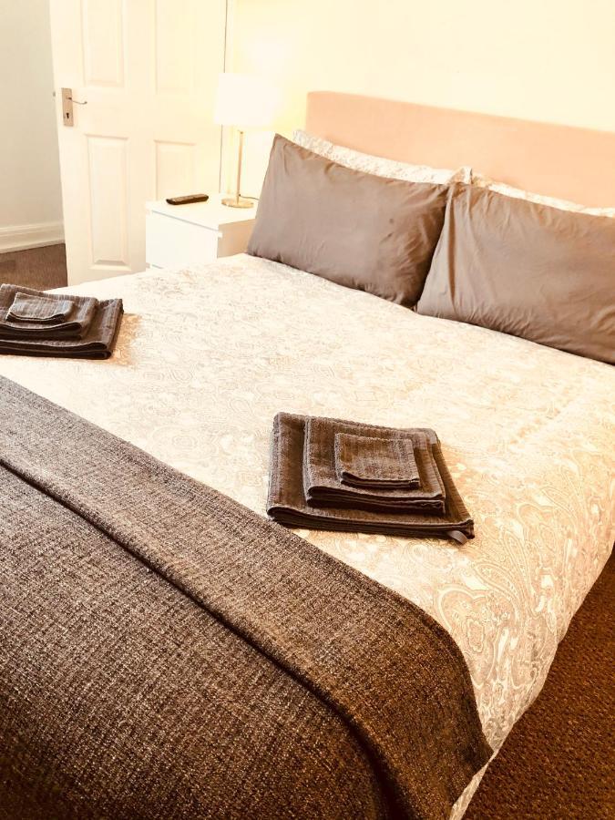 Ac Lounge 125 Apartment Рочфорд Екстериор снимка